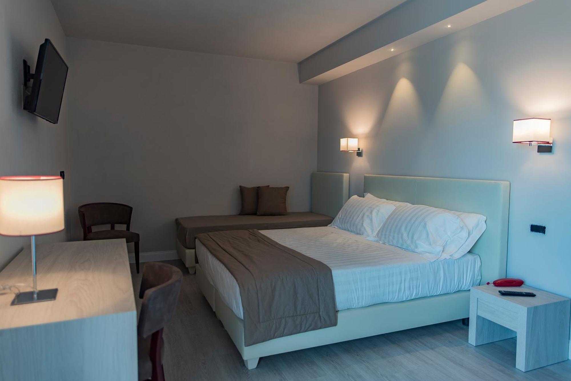 פיאטרה סנטה Hotel Villa Barsanti מראה חיצוני תמונה