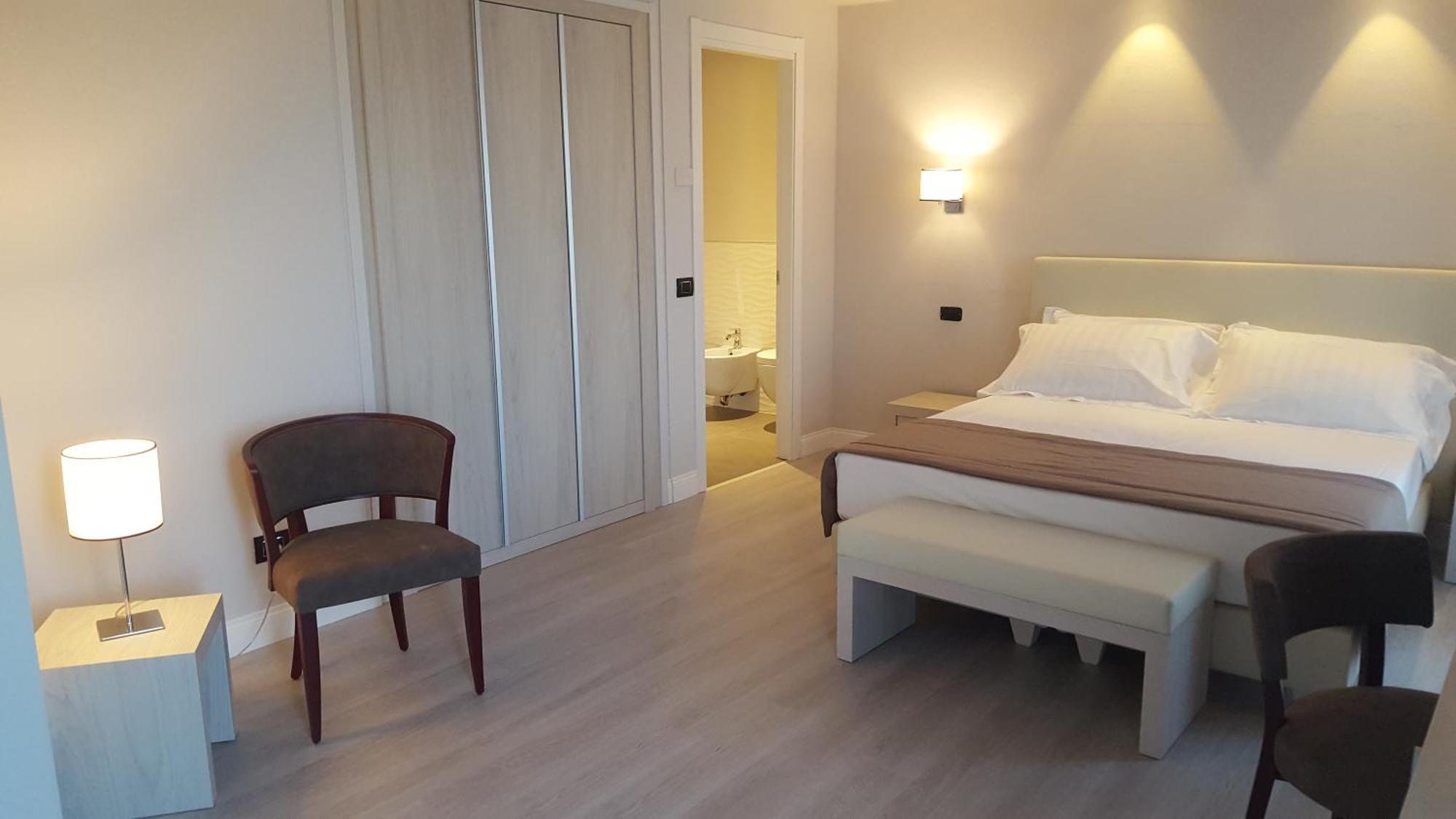 פיאטרה סנטה Hotel Villa Barsanti מראה חיצוני תמונה