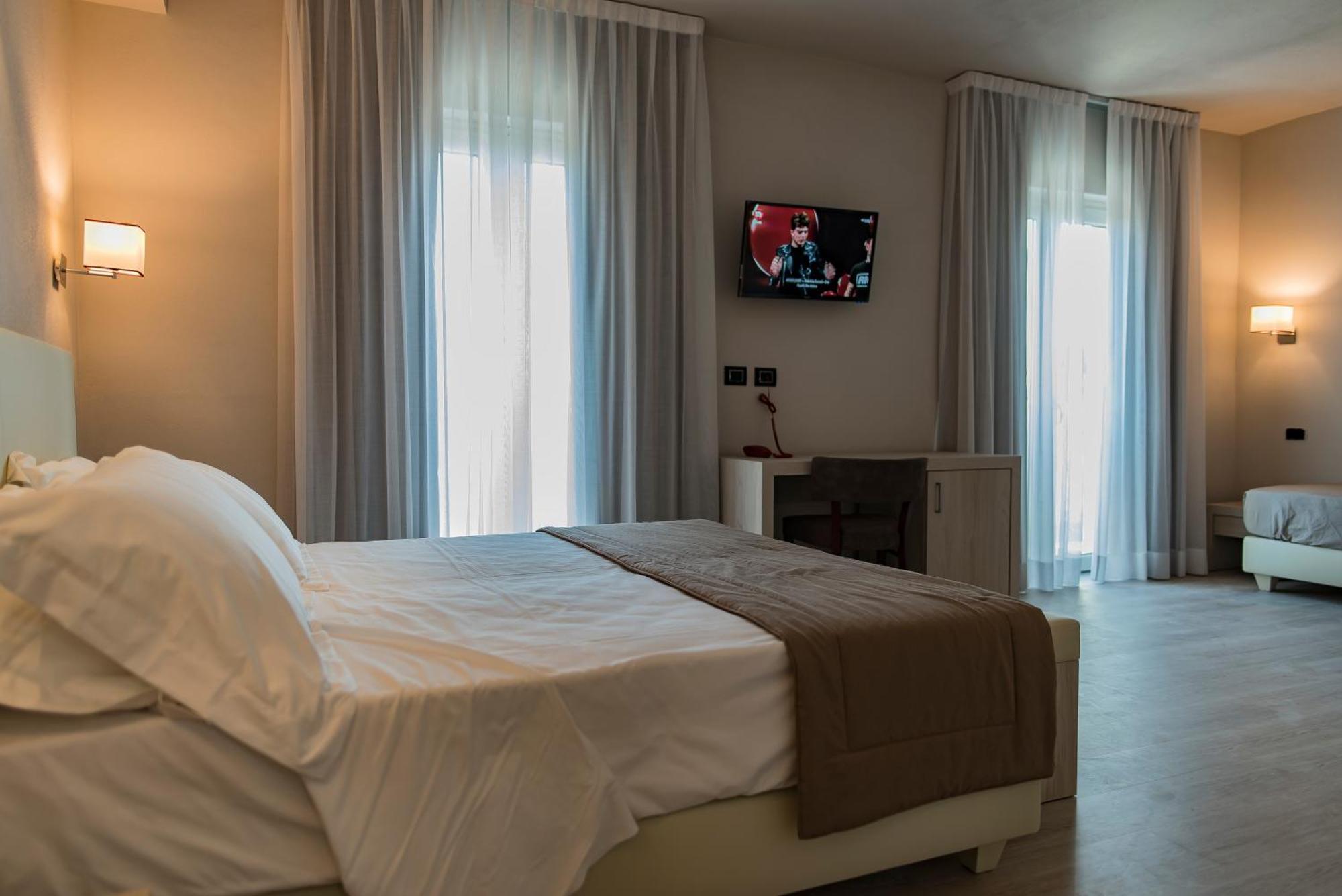 פיאטרה סנטה Hotel Villa Barsanti מראה חיצוני תמונה