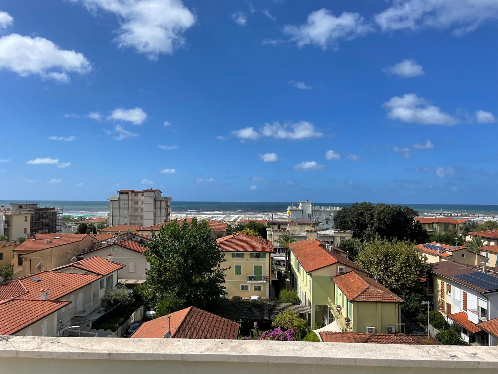 פיאטרה סנטה Hotel Villa Barsanti מראה חיצוני תמונה