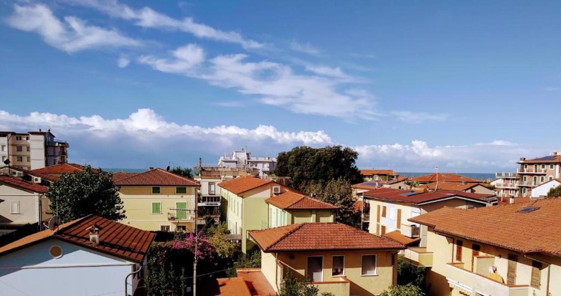 פיאטרה סנטה Hotel Villa Barsanti מראה חיצוני תמונה